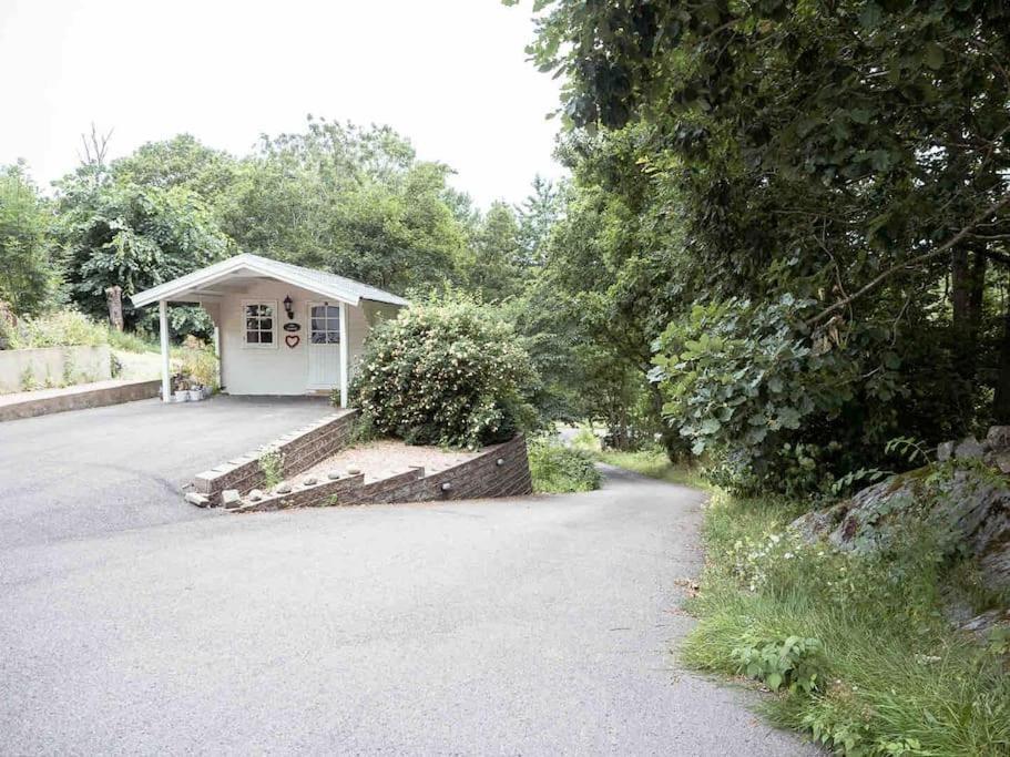 A Lovely Bright Apartment With It'S Own Entrance Kungsbacka Εξωτερικό φωτογραφία