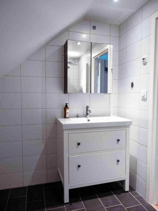 A Lovely Bright Apartment With It'S Own Entrance Kungsbacka Εξωτερικό φωτογραφία